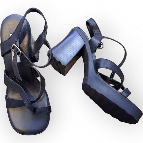 MIA Y2K Chunky Strappy Mall Goth Heels size 7 Medium - Picture 2 of 5